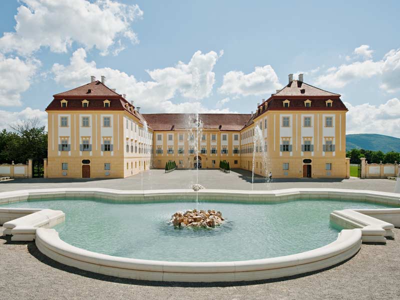  Schloss Hof