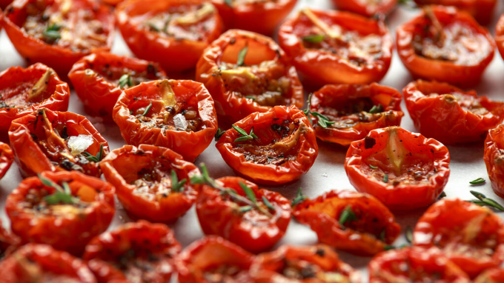 Pečené paradajky s cesnakom